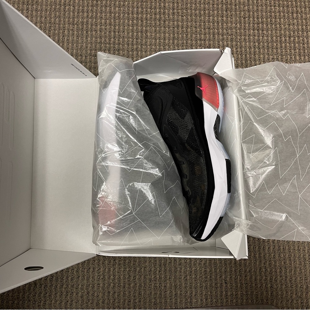 NIKE Air Jordan 37 XXXVII “Black/Hot Punch” BRAND NEW Men’s Size 13 Basketball
